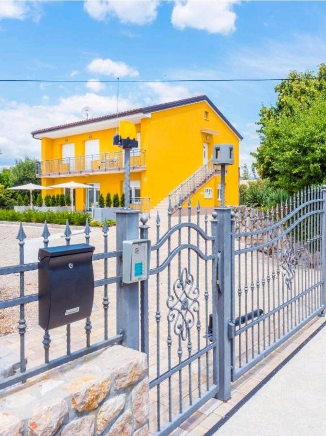 Apartamento Adriatico Omišalj Exterior foto