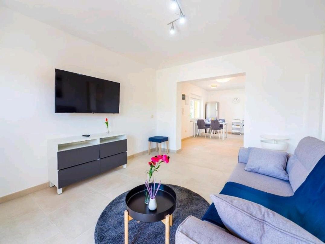 Apartamento Adriatico Omišalj Exterior foto